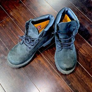 Kids Timberland Shoes LIKE NEW Size 1.5